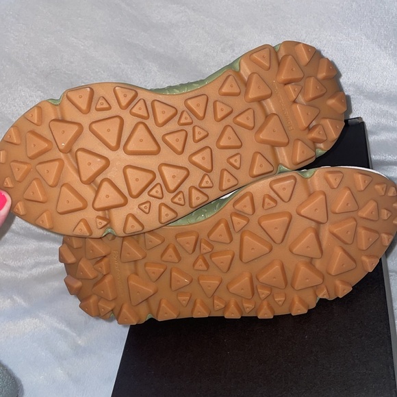 NWT Flower Mountain Yamano Uni Sneaker - Picture 12 of 13